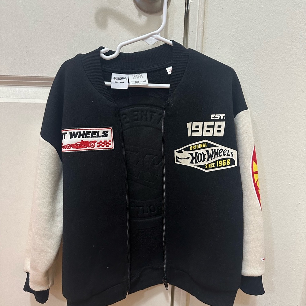 Zara Kids Black and Cream Hot Wheels Sweatshirt